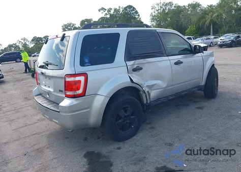 2010 Ford Escape Xlt из США, поврежденный, VIN 1FMCU0DG2AKC82054